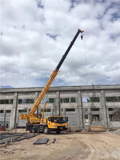西乡塘区吊装作业前会做设备检查吗？安全保障措施有哪些？