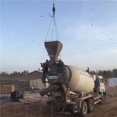 西乡塘区“精准瞄准”—— 吊车的 “定位导航” 技术